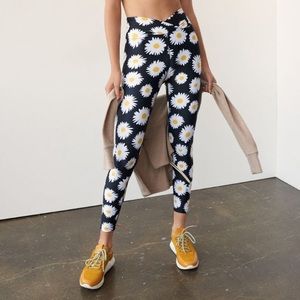 Anthropologie Daisy Legging
